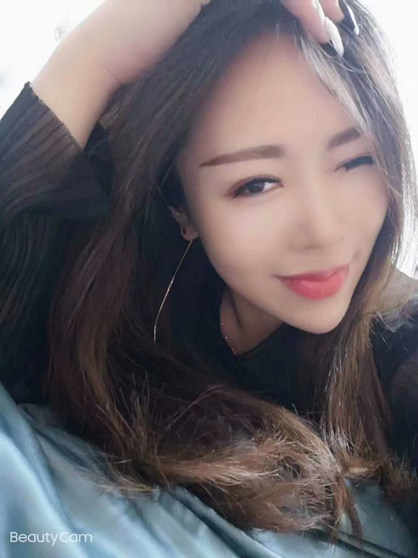 徐东身材爆炸小姐姐